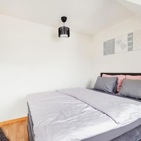 Charmante Wohnung An Beliebter, Urbaner Lage Цюрих Экстерьер фото